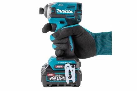 Бесщеточный ударный шуруповерт Makita 40B XGT TD003GZ 