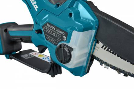Аккумуляторная цепная пила Makita UC100DWA, 12V, 10см (1*АКБ 2 АЧ, ЗУ)