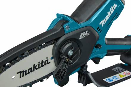 Аккумуляторная цепная пила Makita UC100DWA, 12V, 10см (1*АКБ 2 АЧ, ЗУ)