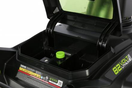 Аккумуляторный снегоуборщик Greenworks GD82STK5, 2602507U2 ,82v, 56 см, 2 АКБ 8 А·ч и ЗУ на 2 слота