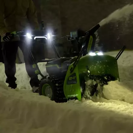 Снегоуборщик Greenworks GD82, 82v, 61 см, без АКБ и ЗУ (самоходный ,аккумуляторный) 2602807