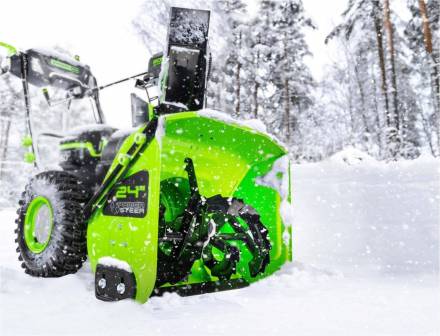 Снегоуборщик Greenworks GD82, 82v, 61 см, без АКБ и ЗУ (самоходный ,аккумуляторный) 2602807