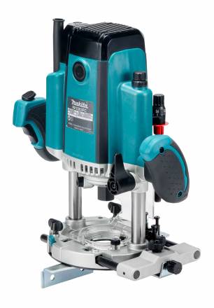 Фрезер Makita RP2302FC (без эл. тормоза двигателя)