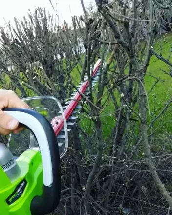 Кусторез аккумуляторный Greenworks G24HT57 Deluxe (без АКБ и ЗУ)