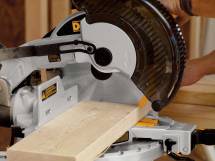 Торцовочная пила 1600 Вт, 250x25,4 мм DEWALT DWS713-A9