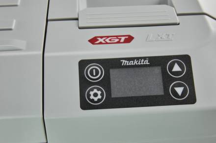 Аккумуляторный холодильник с функцией подогрева CW002GZ01 (XGT, LXT, 12V, 220V)